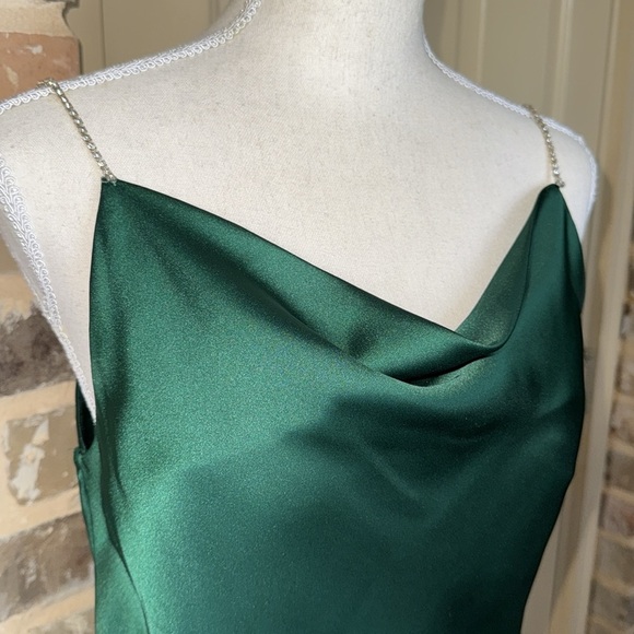 DO+BE Emerald Satin Camisole Rhinestone Spaghetti Strap Gorgeous Jewel Tone Cami - Picture 3 of 15